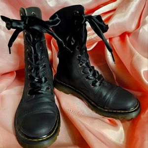Dr.Martens Black Yuba Fold Down Boots size 8(EU39)Ribbon Laces Discontinued